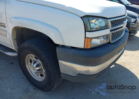 2005 Chevrolet Silverado 2500Hd Ls z USA, uszkodzony, nr VIN 1GCHK292X5E331322
